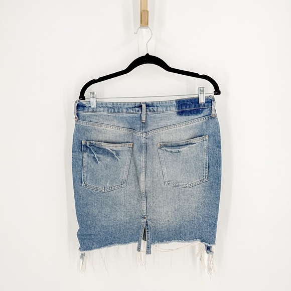 H&M Light Blue Denim Pencil Skirt - Picture 2 of 4